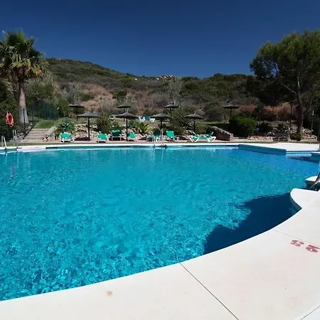 Duquesa 'penthouse' Large Apt Close To Port/beach Apartamento Manilva